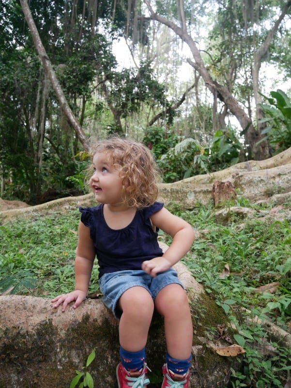 Norah in het bos in San Gil